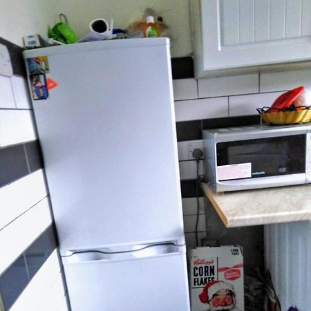 Comfortable Double Bedroom In London Hornchurch Eksteriør bilde