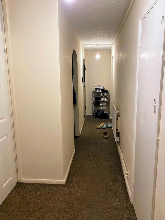 Comfortable Double Bedroom In London Hornchurch Eksteriør bilde